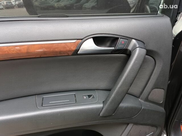 Чорний Ауді Ку 7, об'ємом двигуна 4.2 л та пробігом 220 тис. км за 7000 $, фото 33 на Automoto.ua