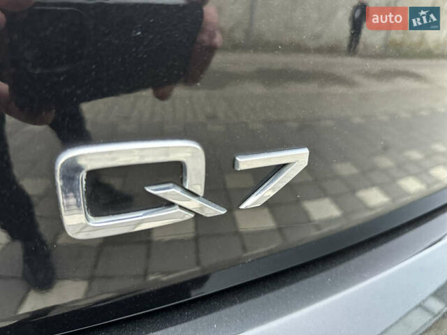 Черный Ауди Ку 7, объемом двигателя 3 л и пробегом 351 тыс. км за 12399 $, фото 68 на Automoto.ua