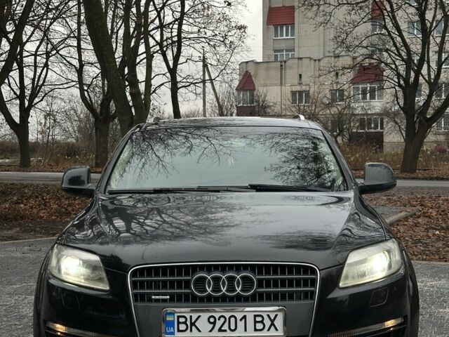 Черный Ауди Ку 7, объемом двигателя 3 л и пробегом 230 тыс. км за 10999 $, фото 1 на Automoto.ua