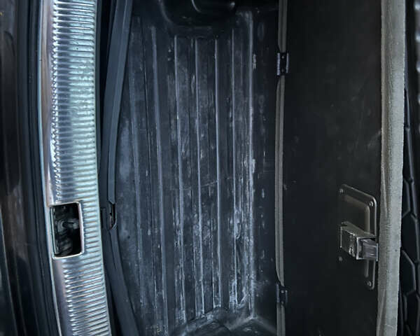 Чорний Ауді Ку 7, об'ємом двигуна 2.97 л та пробігом 230 тис. км за 10700 $, фото 36 на Automoto.ua