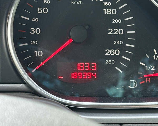 Черный Ауди Ку 7, объемом двигателя 4.16 л и пробегом 189 тыс. км за 10500 $, фото 6 на Automoto.ua