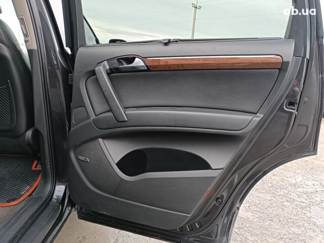 Чорний Ауді Ку 7, об'ємом двигуна 4.2 л та пробігом 220 тис. км за 7000 $, фото 39 на Automoto.ua