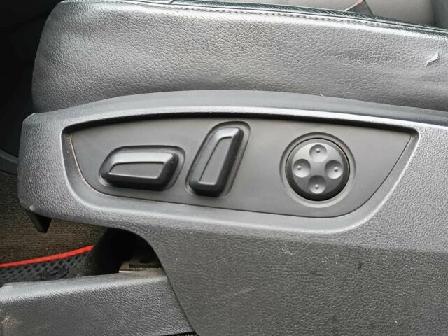 Чорний Ауді Ку 7, об'ємом двигуна 4.2 л та пробігом 220 тис. км за 10000 $, фото 21 на Automoto.ua