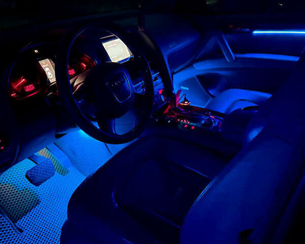 Черный Ауди Ку 7, объемом двигателя 4.16 л и пробегом 279 тыс. км за 10000 $, фото 4 на Automoto.ua