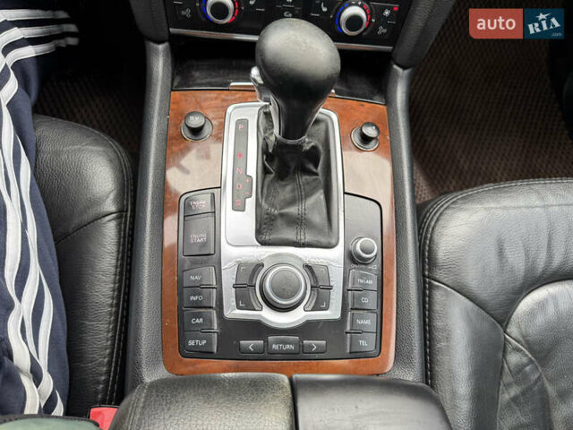 Чорний Ауді Ку 7, об'ємом двигуна 4.2 л та пробігом 335 тис. км за 10599 $, фото 38 на Automoto.ua