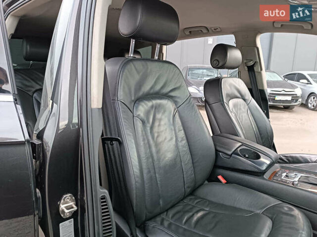 Чорний Ауді Ку 7, об'ємом двигуна 4.2 л та пробігом 220 тис. км за 10000 $, фото 46 на Automoto.ua