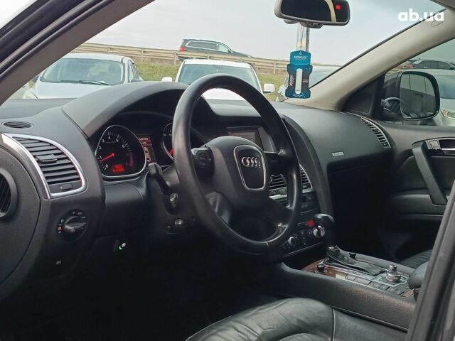 Чорний Ауді Ку 7, об'ємом двигуна 4.2 л та пробігом 220 тис. км за 7000 $, фото 22 на Automoto.ua