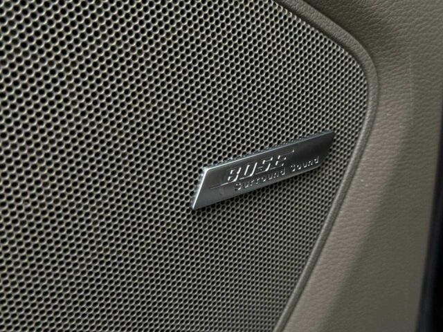 Черный Ауди Ку 7, объемом двигателя 3 л и пробегом 350 тыс. км за 5950 $, фото 11 на Automoto.ua