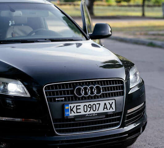 Черный Ауди Ку 7, объемом двигателя 4.16 л и пробегом 279 тыс. км за 10000 $, фото 1 на Automoto.ua