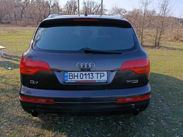 Черный Ауди Ку 7, объемом двигателя 3 л и пробегом 341 тыс. км за 12999 $, фото 4 на Automoto.ua