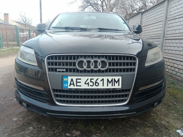 Черный Ауди Ку 7, объемом двигателя 3.6 л и пробегом 213 тыс. км за 11000 $, фото 5 на Automoto.ua