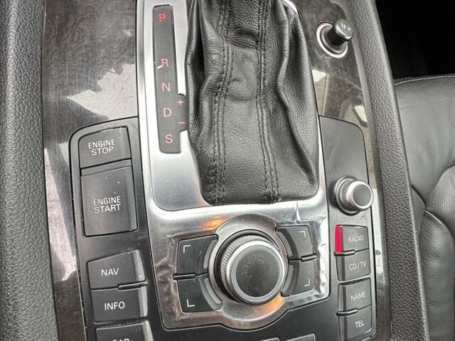 Черный Ауди Ку 7, объемом двигателя 3 л и пробегом 337 тыс. км за 7150 $, фото 17 на Automoto.ua