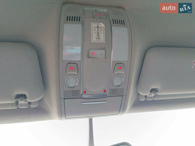 Чорний Ауді Ку 7, об'ємом двигуна 4.2 л та пробігом 220 тис. км за 10000 $, фото 30 на Automoto.ua