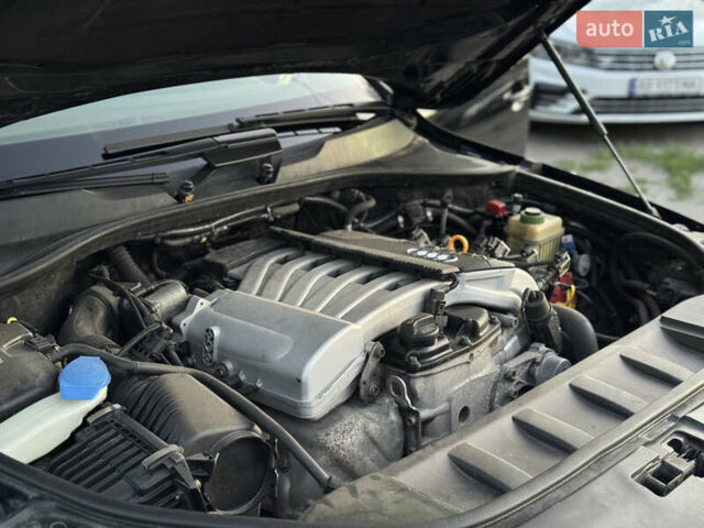 Черный Ауди Ку 7, объемом двигателя 3.6 л и пробегом 290 тыс. км за 9999 $, фото 34 на Automoto.ua