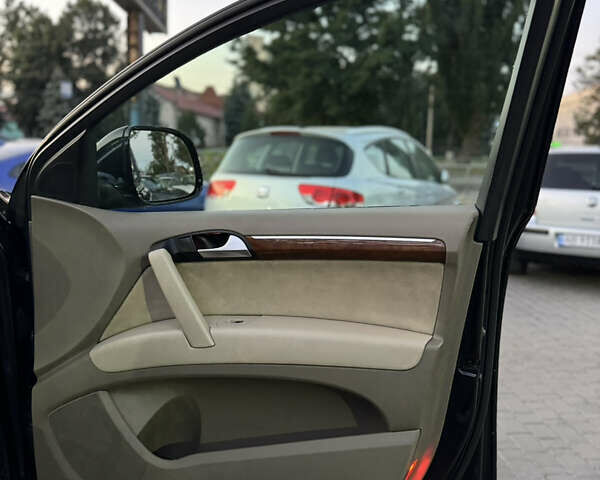 Черный Ауди Ку 7, объемом двигателя 3.6 л и пробегом 290 тыс. км за 9999 $, фото 38 на Automoto.ua