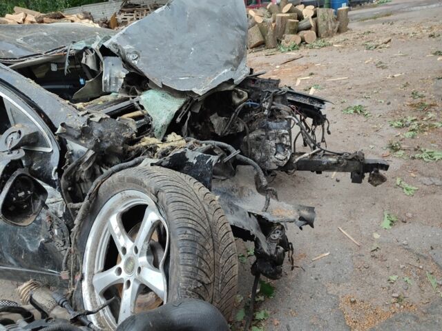 Черный Ауди Ку 7, объемом двигателя 0 л и пробегом 111 тыс. км за 1999 $, фото 4 на Automoto.ua