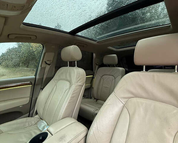 Черный Ауди Ку 7, объемом двигателя 4.16 л и пробегом 279 тыс. км за 10000 $, фото 19 на Automoto.ua