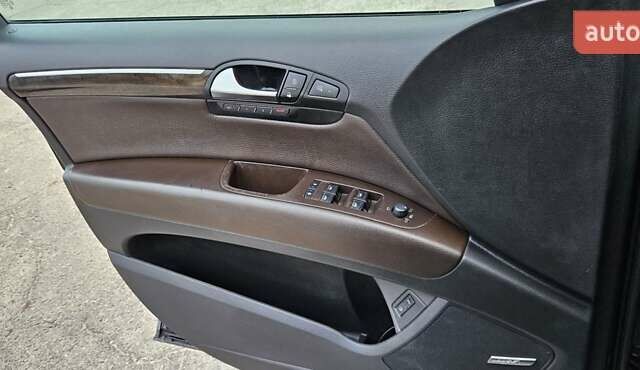 Ауди Ку 7 2007 в Никополе на Automoto.ua Черный Ауди Ку 7, объемом двигателя 3 л и пробегом 187 тыс. км за 13200 $, фото 19 на Automoto.ua