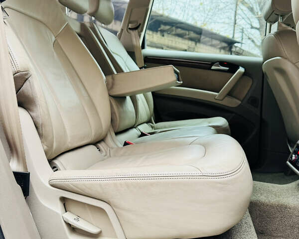 Черный Ауди Ку 7, объемом двигателя 3.6 л и пробегом 280 тыс. км за 11999 $, фото 27 на Automoto.ua