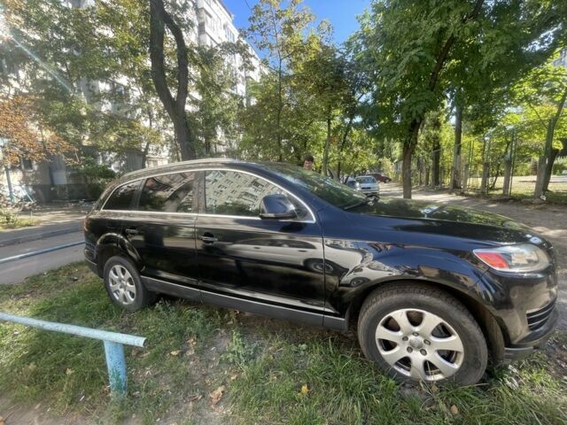 Черный Ауди Ку 7, объемом двигателя 4.2 л и пробегом 230 тыс. км за 10000 $, фото 1 на Automoto.ua