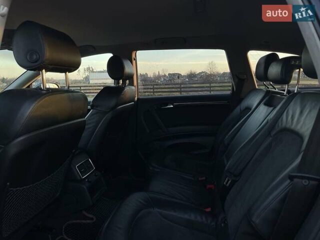 Черный Ауди Ку 7, объемом двигателя 4.2 л и пробегом 208 тыс. км за 7800 $, фото 4 на Automoto.ua