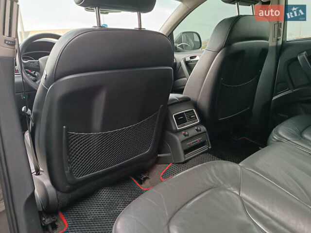 Чорний Ауді Ку 7, об'ємом двигуна 4.2 л та пробігом 220 тис. км за 10000 $, фото 38 на Automoto.ua