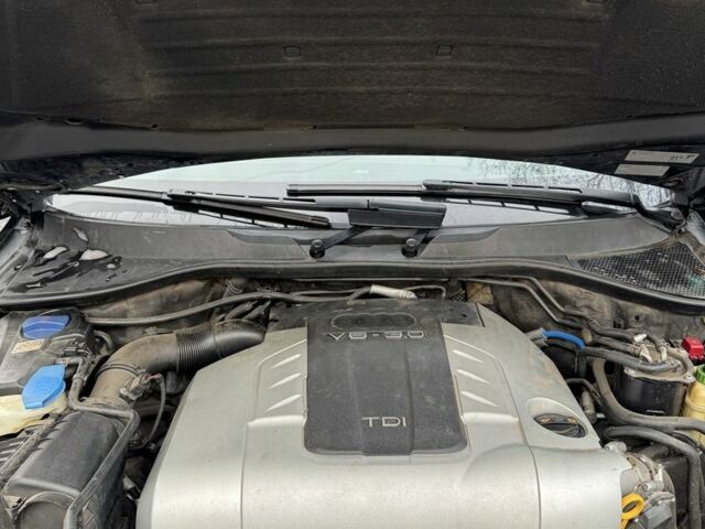 Черный Ауди Ку 7, объемом двигателя 3 л и пробегом 230 тыс. км за 10999 $, фото 15 на Automoto.ua