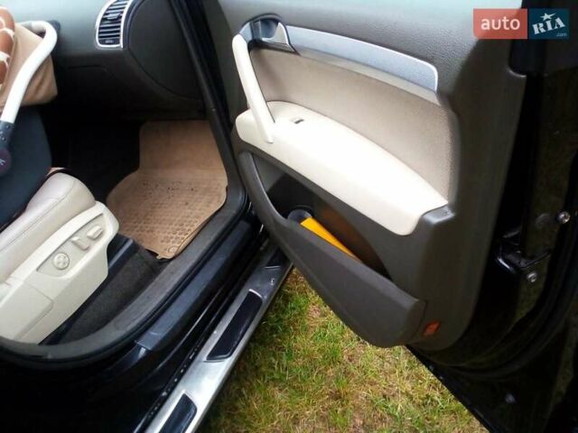 Чорний Ауді Ку 7, об'ємом двигуна 3 л та пробігом 231 тис. км за 10000 $, фото 17 на Automoto.ua