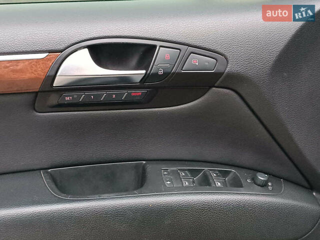 Чорний Ауді Ку 7, об'ємом двигуна 4.2 л та пробігом 220 тис. км за 10000 $, фото 19 на Automoto.ua