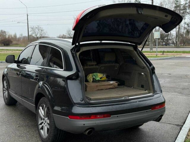 Черный Ауди Ку 7, объемом двигателя 3 л и пробегом 350 тыс. км за 5950 $, фото 5 на Automoto.ua