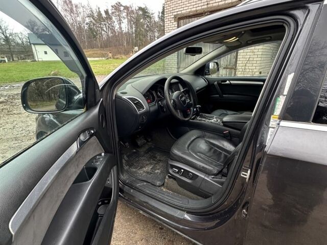 Черный Ауди Ку 7, объемом двигателя 3 л и пробегом 337 тыс. км за 7150 $, фото 14 на Automoto.ua