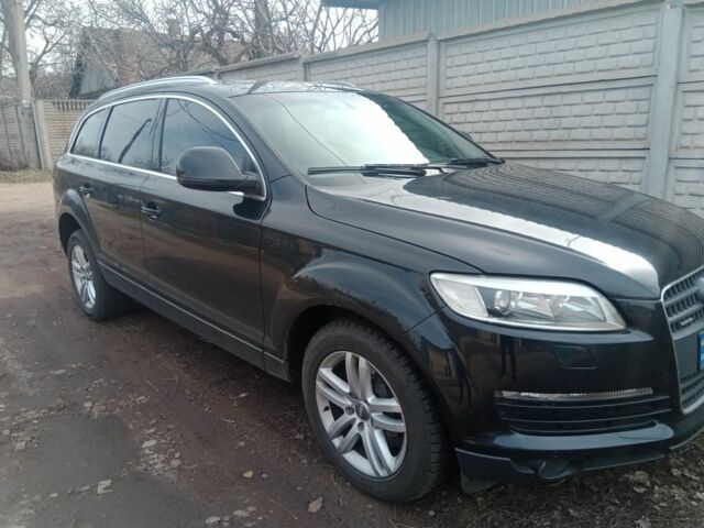 Черный Ауди Ку 7, объемом двигателя 3.6 л и пробегом 213 тыс. км за 11000 $, фото 7 на Automoto.ua