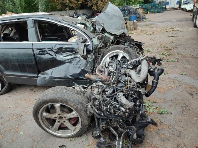 Черный Ауди Ку 7, объемом двигателя 0 л и пробегом 111 тыс. км за 1999 $, фото 5 на Automoto.ua