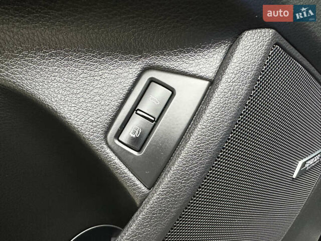 Черный Ауди Ку 7, объемом двигателя 3 л и пробегом 351 тыс. км за 12399 $, фото 86 на Automoto.ua