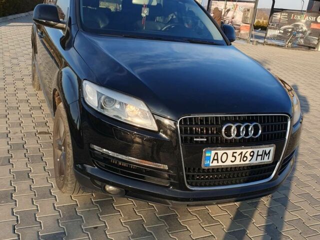 Черный Ауди Ку 7, объемом двигателя 3 л и пробегом 400 тыс. км за 13500 $, фото 1 на Automoto.ua