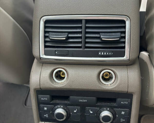 Черный Ауди Ку 7, объемом двигателя 4.16 л и пробегом 189 тыс. км за 10500 $, фото 12 на Automoto.ua