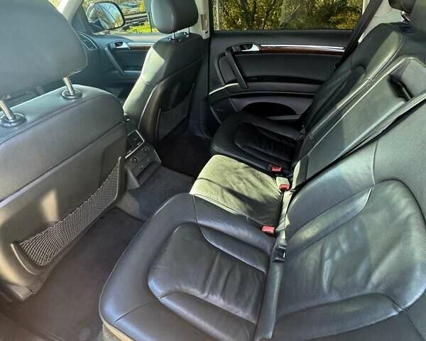 Черный Ауди Ку 7, объемом двигателя 0 л и пробегом 230 тыс. км за 9000 $, фото 14 на Automoto.ua