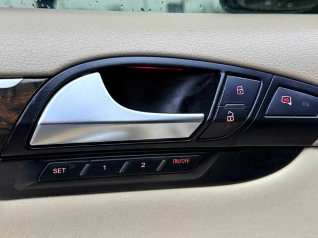 Черный Ауди Ку 7, объемом двигателя 3 л и пробегом 350 тыс. км за 5950 $, фото 10 на Automoto.ua