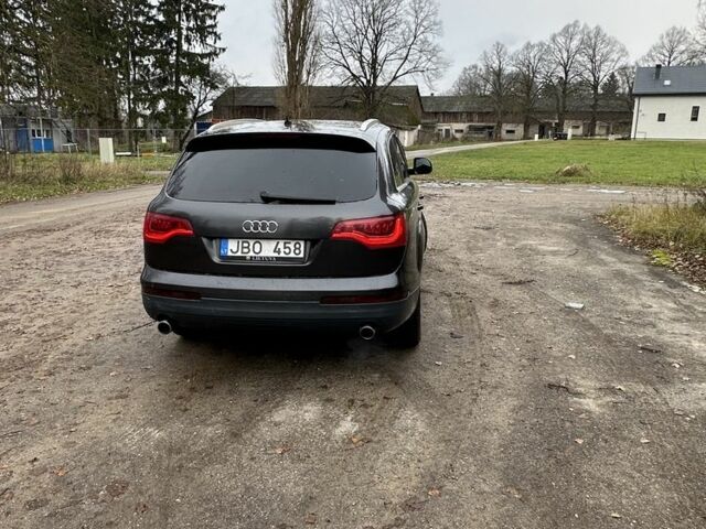 Черный Ауди Ку 7, объемом двигателя 3 л и пробегом 337 тыс. км за 7150 $, фото 7 на Automoto.ua