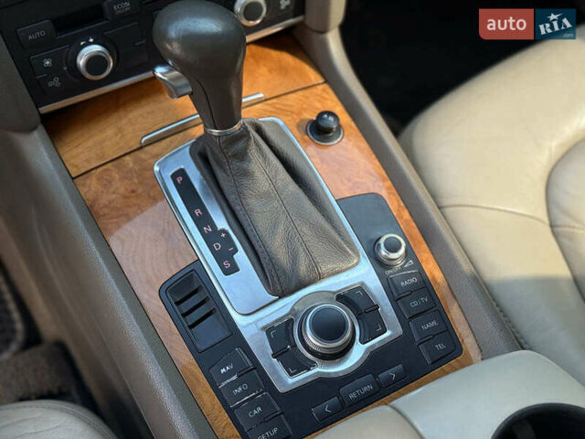 Черный Ауди Ку 7, объемом двигателя 4.2 л и пробегом 260 тыс. км за 10440 $, фото 24 на Automoto.ua