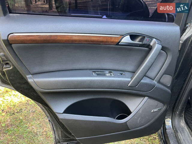 Черный Ауди Ку 7, объемом двигателя 3.6 л и пробегом 234 тыс. км за 9700 $, фото 12 на Automoto.ua