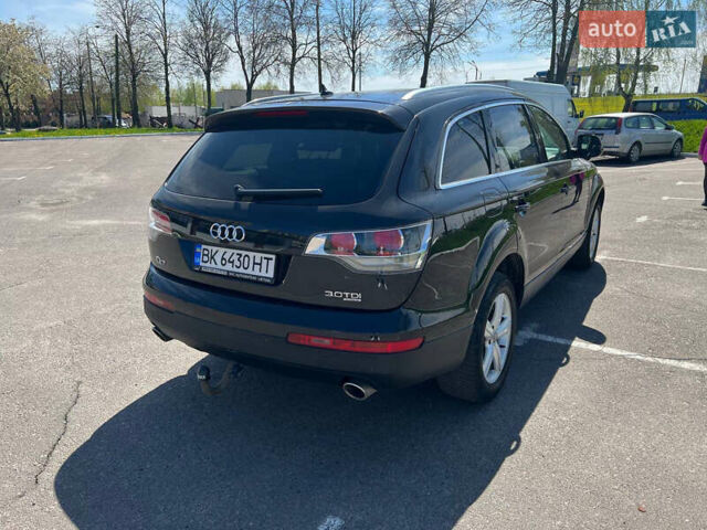 Черный Ауди Ку 7, объемом двигателя 3 л и пробегом 280 тыс. км за 12000 $, фото 4 на Automoto.ua