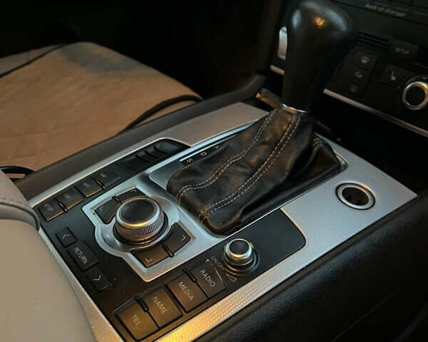 Чорний Ауді Ку 7, об'ємом двигуна 2.97 л та пробігом 230 тис. км за 10700 $, фото 22 на Automoto.ua