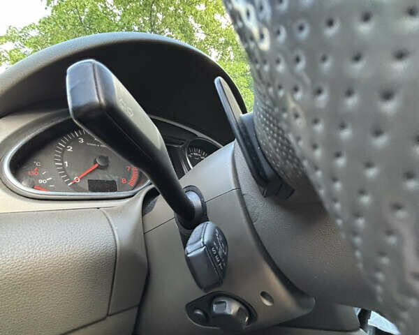 Черный Ауди Ку 7, объемом двигателя 4.16 л и пробегом 189 тыс. км за 10500 $, фото 40 на Automoto.ua