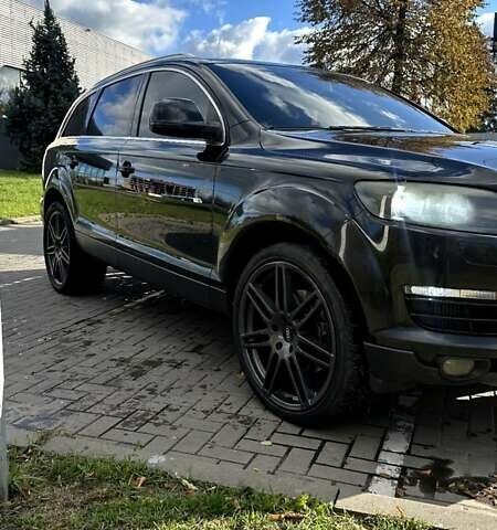 Черный Ауди Ку 7, объемом двигателя 2.97 л и пробегом 400 тыс. км за 11200 $, фото 1 на Automoto.ua