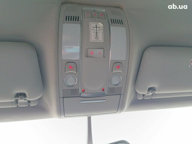 Чорний Ауді Ку 7, об'ємом двигуна 4.2 л та пробігом 220 тис. км за 7000 $, фото 30 на Automoto.ua