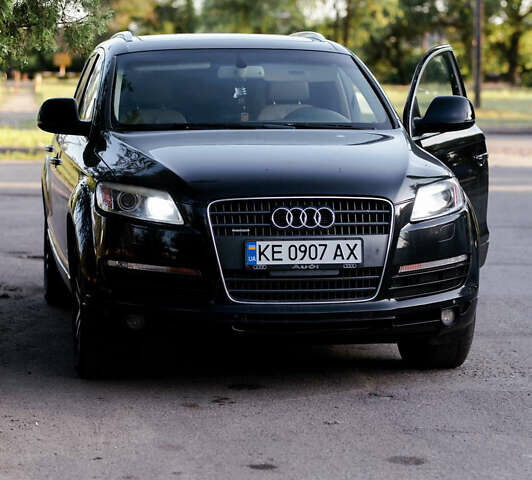 Черный Ауди Ку 7, объемом двигателя 4.16 л и пробегом 279 тыс. км за 10000 $, фото 3 на Automoto.ua