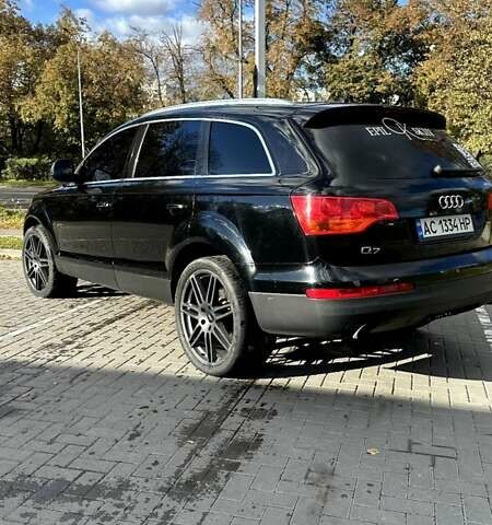 Черный Ауди Ку 7, объемом двигателя 2.97 л и пробегом 400 тыс. км за 11200 $, фото 5 на Automoto.ua