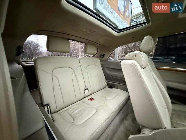 Черный Ауди Ку 7, объемом двигателя 4.2 л и пробегом 291 тыс. км за 9999 $, фото 82 на Automoto.ua