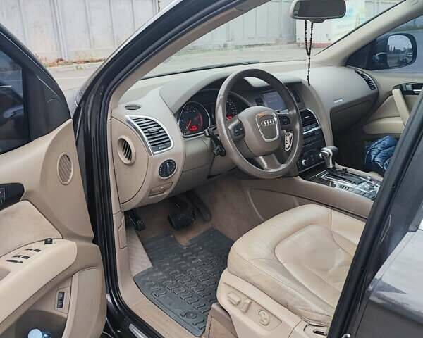 Чорний Ауді Ку 7, об'ємом двигуна 2.97 л та пробігом 398 тис. км за 10700 $, фото 12 на Automoto.ua